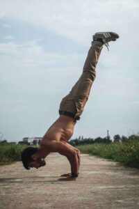 Καλισθαινική γυμναστική στο JustPilates studio στο κέντρο της Αθήνας